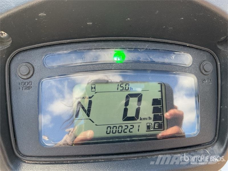 Suzuki King Quad 750 4x4 ATV バギー