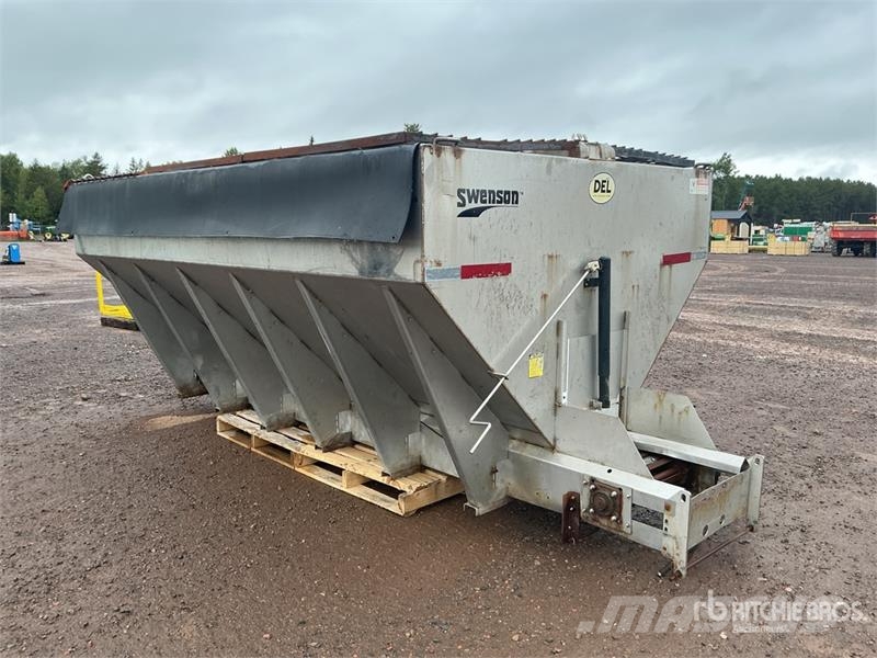 Swenson Salt Spreader - Fits Truck معدات نشر الرمال والملح