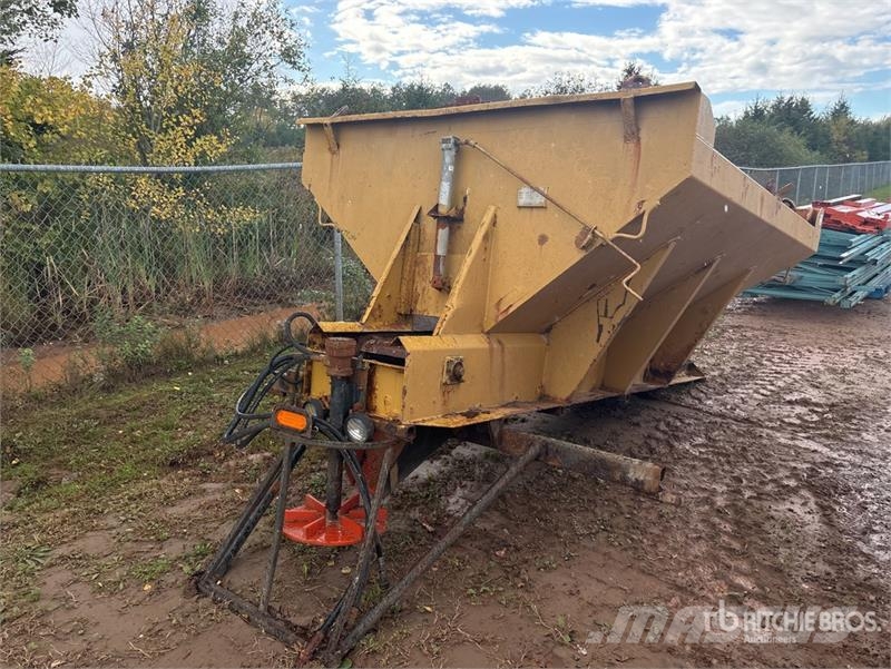  Tenco Hydraulic Slide in Salt Spreader - Fits Truc Esparcidoras de arena y sal