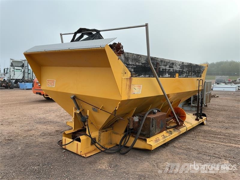 Tenco Salt Spreader - Fits Truck Sableuse et saleuse