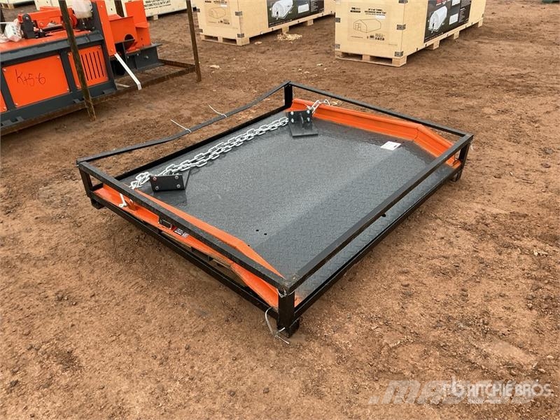 TMG FLR13 60 in x 48 in Forklift Ramp (Unused) مكونات أخرى