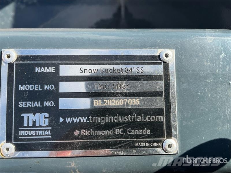 TMG SN84 84 in General Purpose Snow/Mulch Skid Steer B دلاء