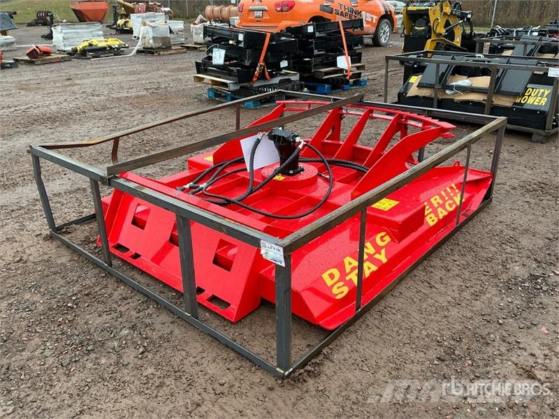 Top Cat Cat HDRC 72 in Skid Steer Brush Cutter (Un 裝載與牽引式割草機