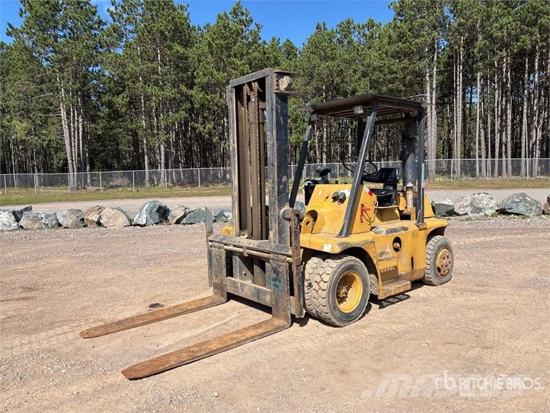 TOWMASTER Cushion Tire Forklift Muut haarukkatrukit