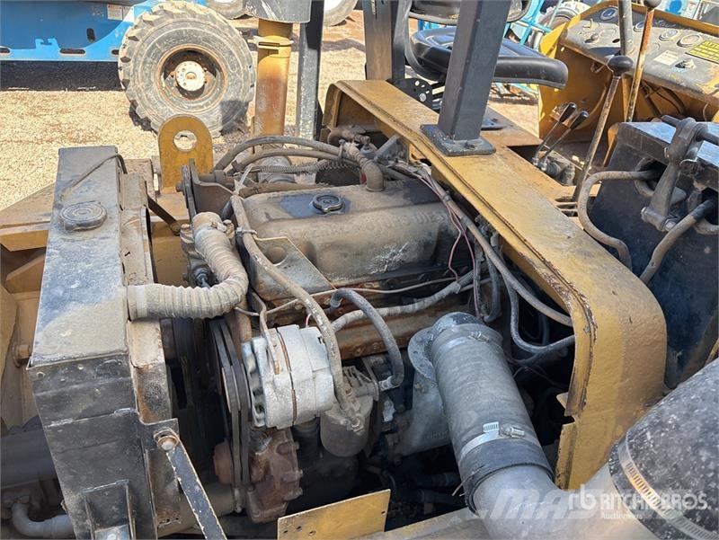 TOWMASTER Cushion Tire Forklift Muut haarukkatrukit