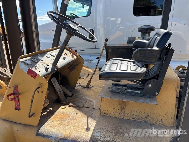TOWMASTER Cushion Tire Forklift Muut haarukkatrukit