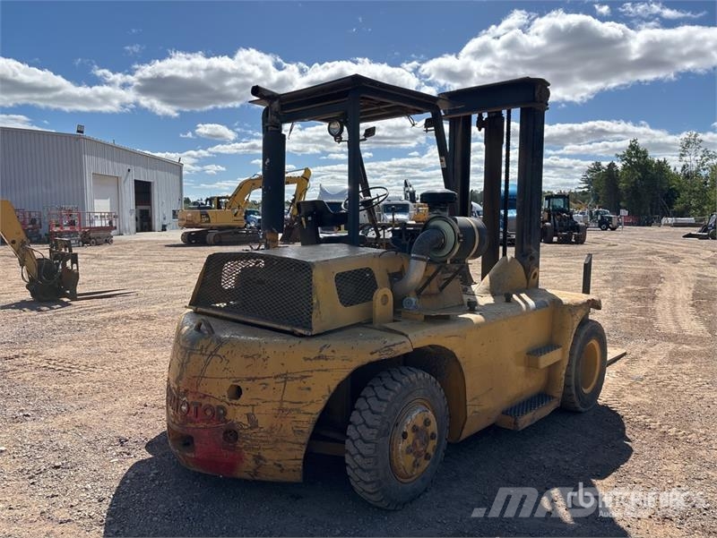 Towmotor Cushion Tire Forklift Targoncák-Egyéb