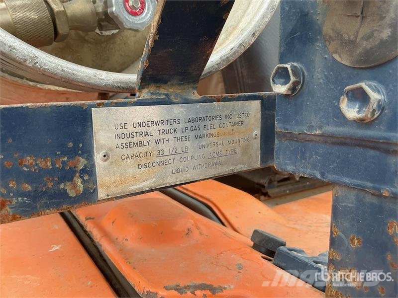 Toyota 425FG15 3000 lb Pneumatic Tire Forklift Muut haarukkatrukit