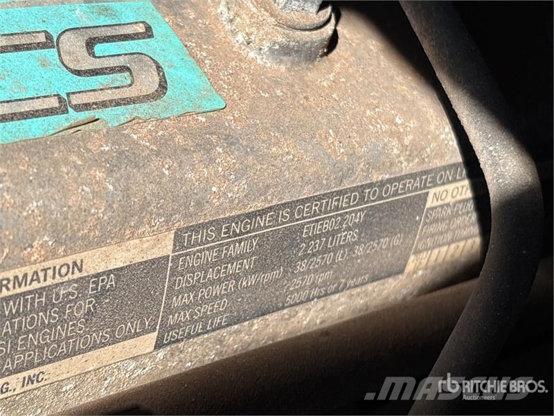 Toyota 8FGU25 4500 lb Forklift Montacargas - otros