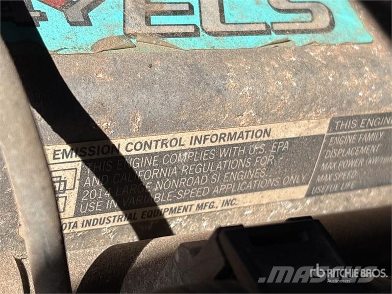 Toyota 8FGU25 4500 lb Forklift Montacargas - otros
