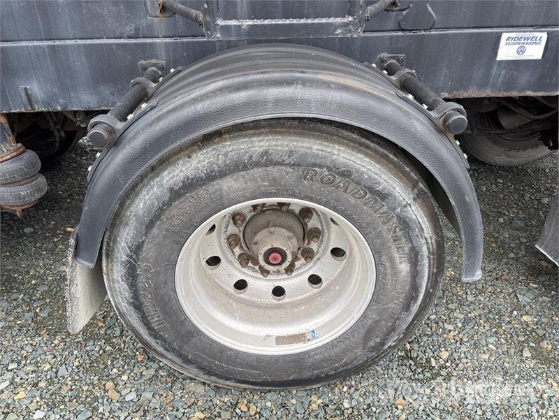 Trail King Tri/A Trail King OLB 334 Live Bottom Trailer Semirimorchi con piano mobile