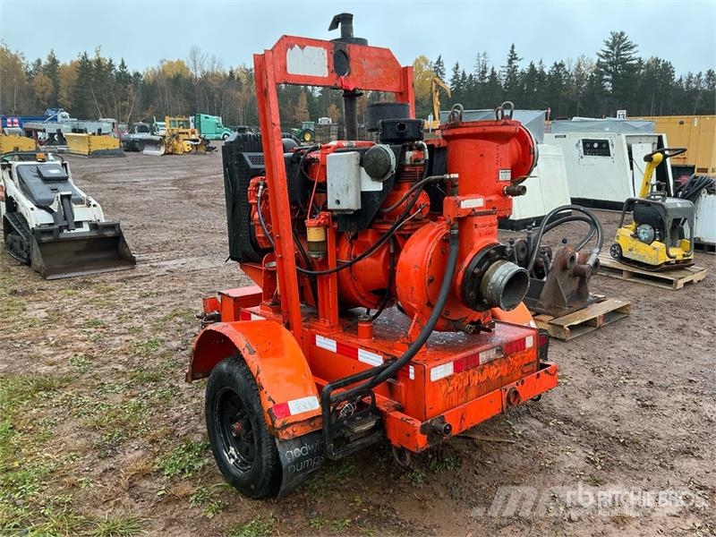 Trailer-Mounted Water Pump (Inoperable) مضخات المياه