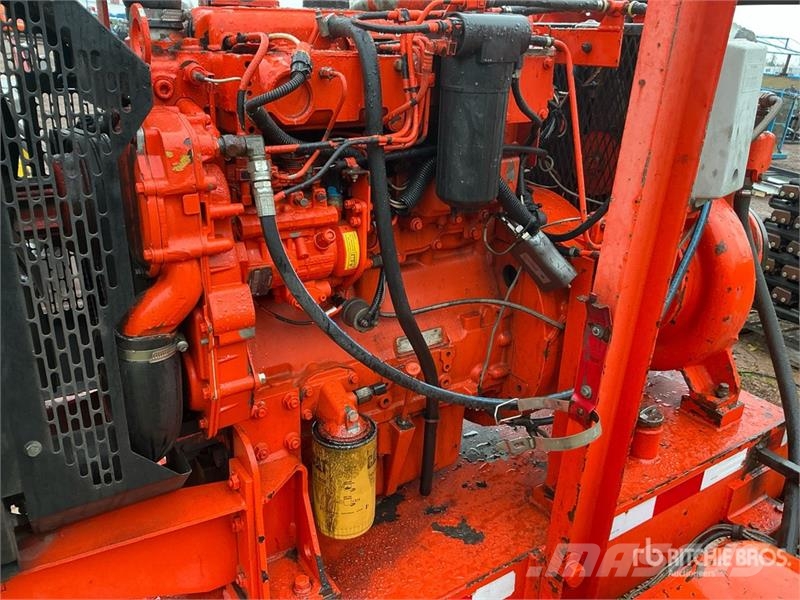 Trailer-Mounted Water Pump (Inoperable) مضخات المياه
