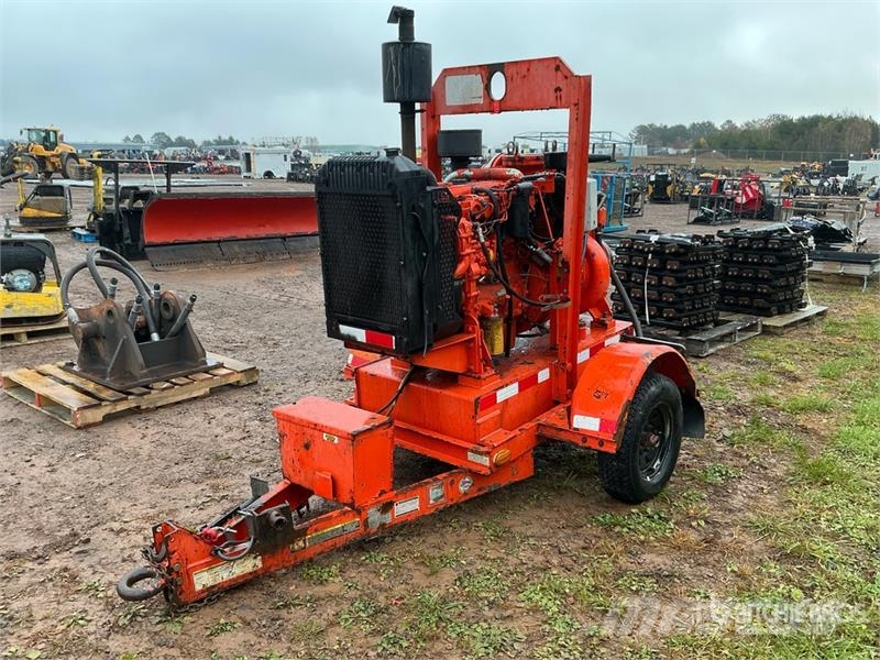 Trailer-Mounted Water Pump (Inoperable) مضخات المياه