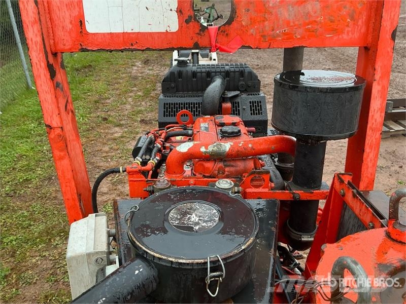 Trailer-Mounted Water Pump (Inoperable) مضخات المياه