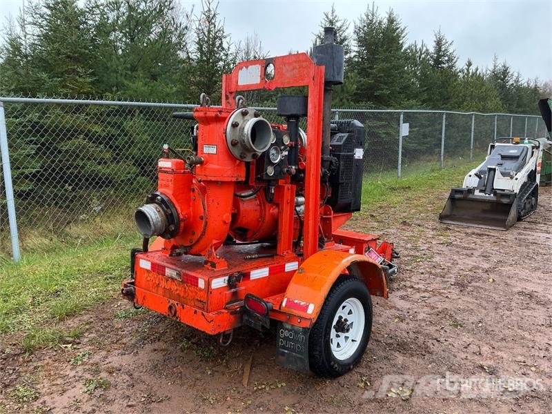Trailer-Mounted Water Pump (Inoperable) مضخات المياه
