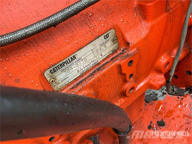 Trailer-Mounted Water Pump (Inoperable) مضخات المياه