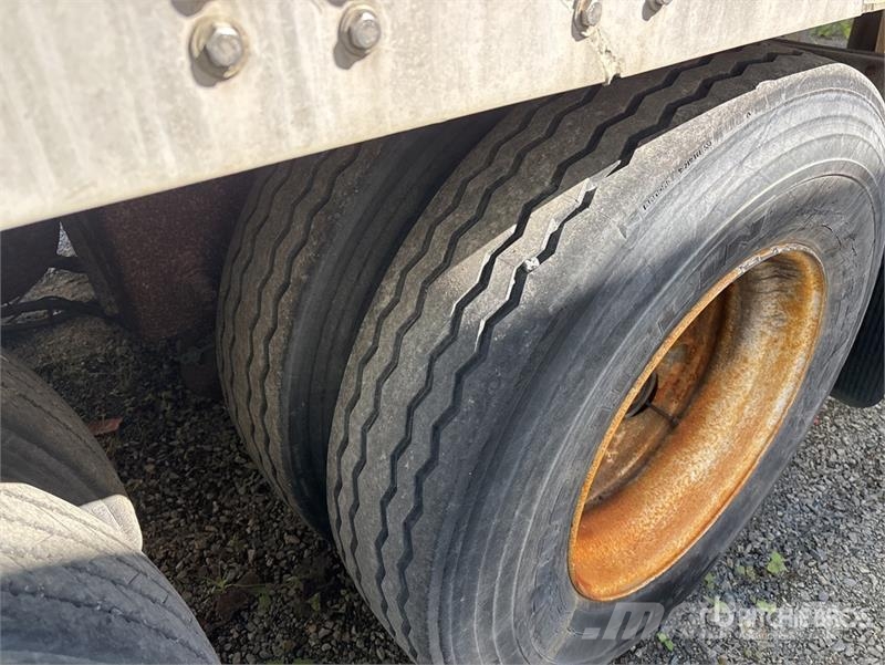 Trailmobile 53 ft x 102 in T/A Van Trailer Прицепы-фургоны