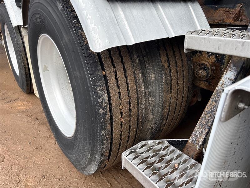 Tremcar 1100 cft Tri/A Lead Pneumatic Bulk Trailer Прочие прицепы