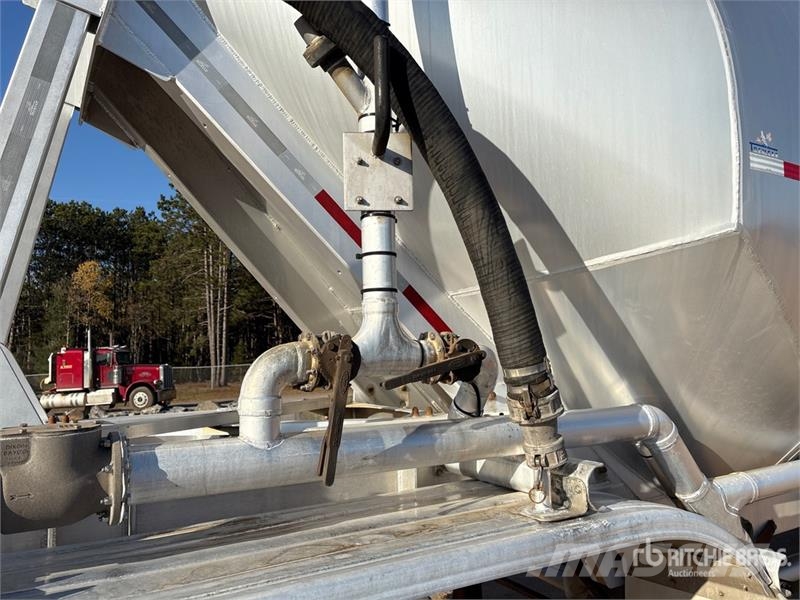Tremcar 1100 cft Tri/A Lead Tanker Trailer Tanker trailers