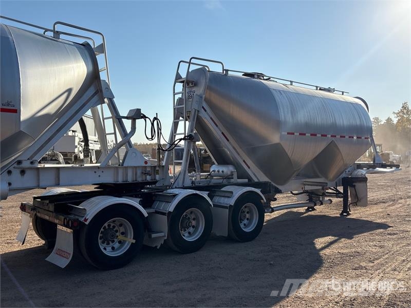 Tremcar 1100 cft Tri/A Lead Tanker Trailer Tanker trailers