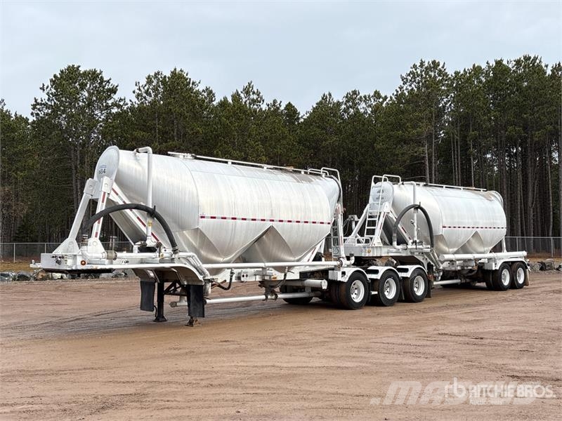 Tremcar 1100 cft Tri/A Lead Pneumatic Bulk Trailer Прочие прицепы
