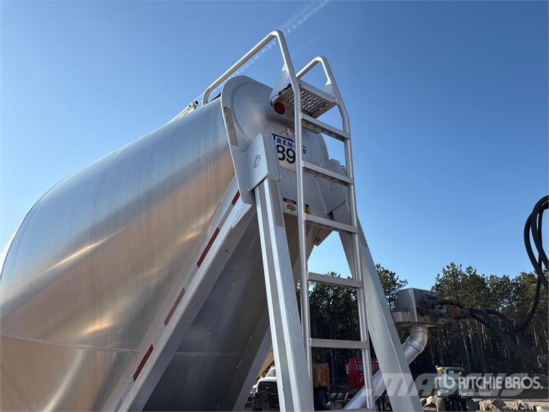 Tremcar 1100 cft Tri/A Lead Tanker Trailer Tanker trailers