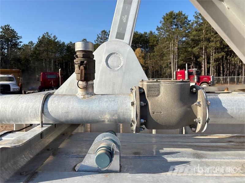 Tremcar 1100 cft Tri/A Lead Tanker Trailer Tanker trailers