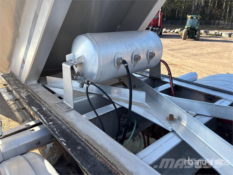 Tremcar 1100 cft Tri/A Lead Tanker Trailer Tanker trailers
