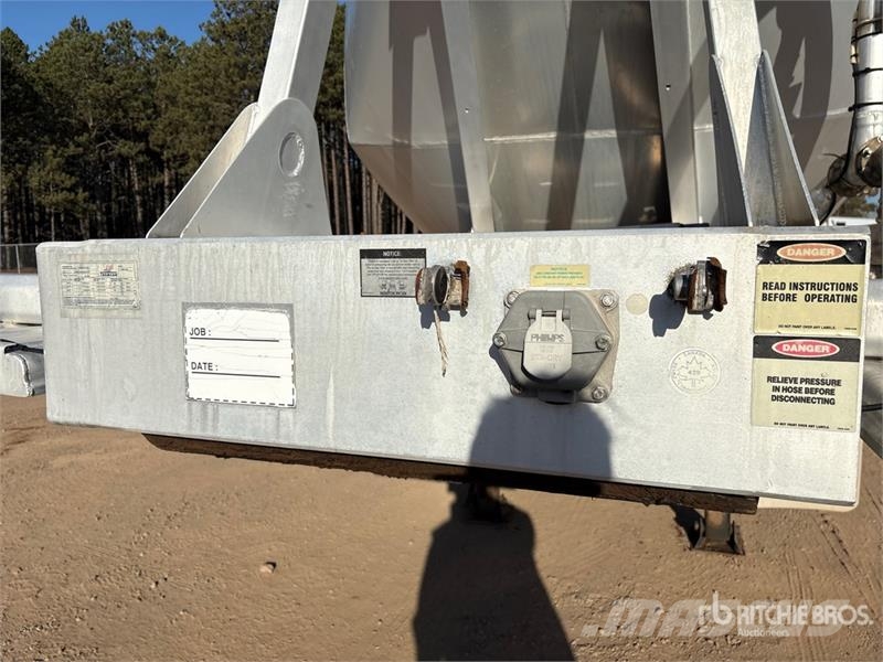 Tremcar 1100 cft Tri/A Lead Tanker Trailer Tanker trailers