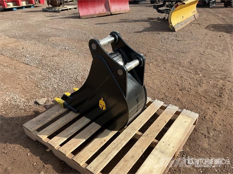Trojan 12 in Digging Excavator Bucket - Fits 40 mm Cat 30 Kanalak