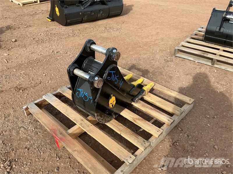 Trojan 12 in Digging Excavator Bucket - Fits 40 mm Cat 30 Kašike / Korpe