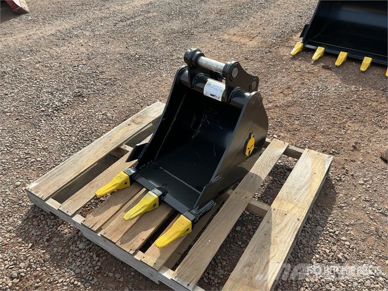 Trojan 18 in Digging Excavator Bucket - Fits 40 mm Cat 30 Kašike / Korpe