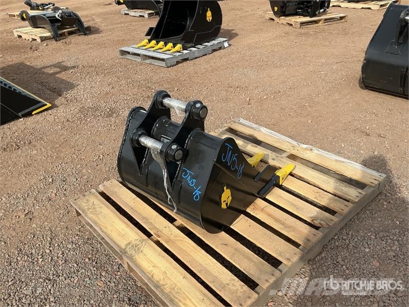 Trojan 24 in Digging Excavator Bucket - Fits 50 mm Cat 30 Kanalak