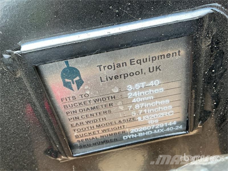 Trojan 24 in Digging Excavator Bucket - Fits 50 mm Cat 30 Kanalak
