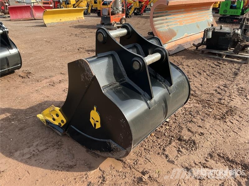 Trojan 42 in Digging Excavator Bucket - Fits 65 MM Cat 31 Kašike / Korpe