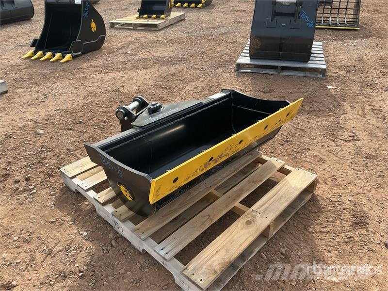 Trojan 42 in Hydraulic Tilting Excavator Bucket - Fits Ca Kanalak