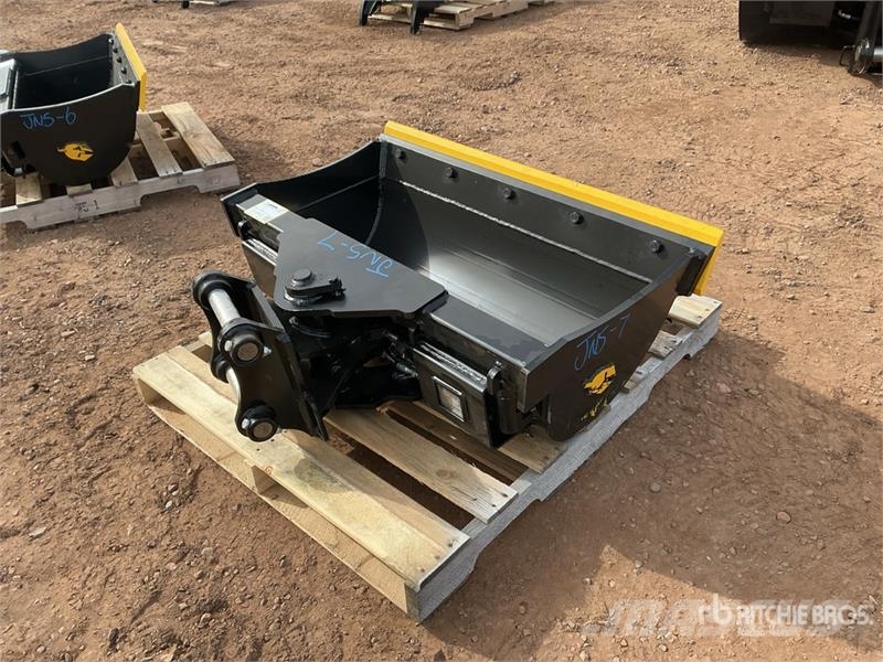 Trojan 42 in Hydraulic Tilting Excavator Bucket - Fits 30 Kašike / Korpe