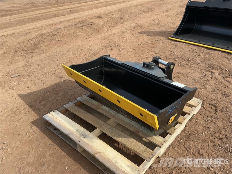 Trojan 42 in Hydraulic Tilting Excavator Bucket - Fits 30 Kašike / Korpe