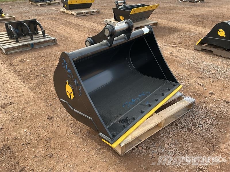 Trojan 48 in Cleanup Excavator Bucket - Fits 80 mm Cat 32 Kanalak