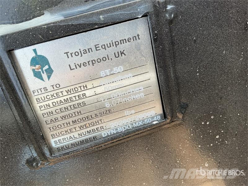 Trojan 48 in Cleanup Excavator Bucket - Fits 50 mm Cat 30 Kašike / Korpe