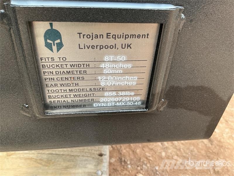 Trojan 48 in Hydraulic Tilting Excavator Bucket - Fits 50 Kašike / Korpe