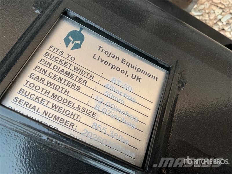 Trojan 48 in Hydraulic Tilting Excavator Bucket - Fits 50 Kašike / Korpe