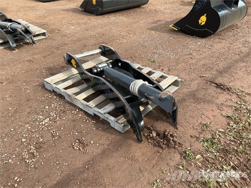 Trojan 58 in Hydraulic Excavator Thumb - Fits Cat 311/312 Kanalak