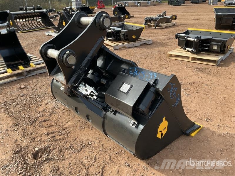 Trojan 60 in Hydraulic Tilting Excavator Bucket - Fits 65 Kašike / Korpe