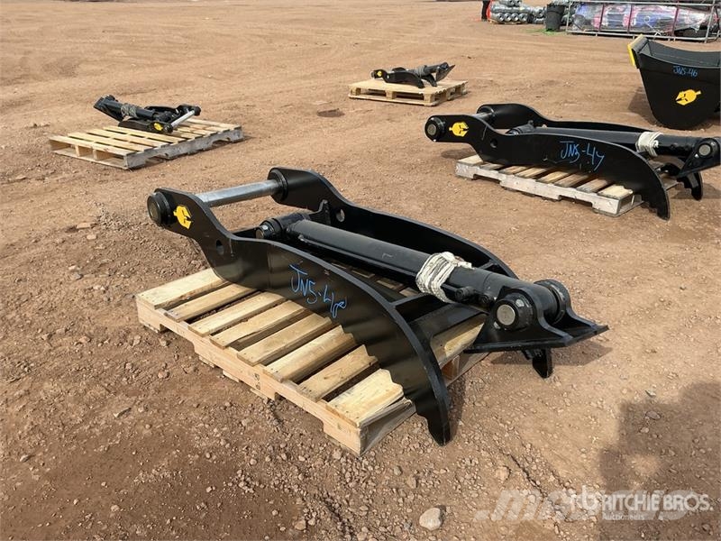 Trojan 70 in Hydraulic Excavator Thumb - Fits Cat 320/321 Kanalak
