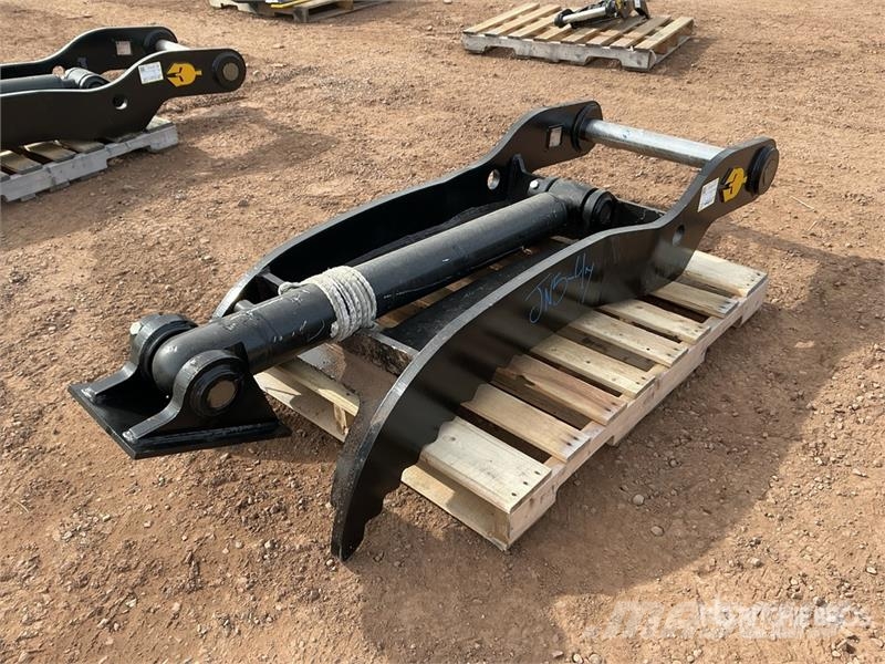 Trojan 70 in Hydraulic Excavator Thumb - Fits Cat 320/321 Kašike / Korpe