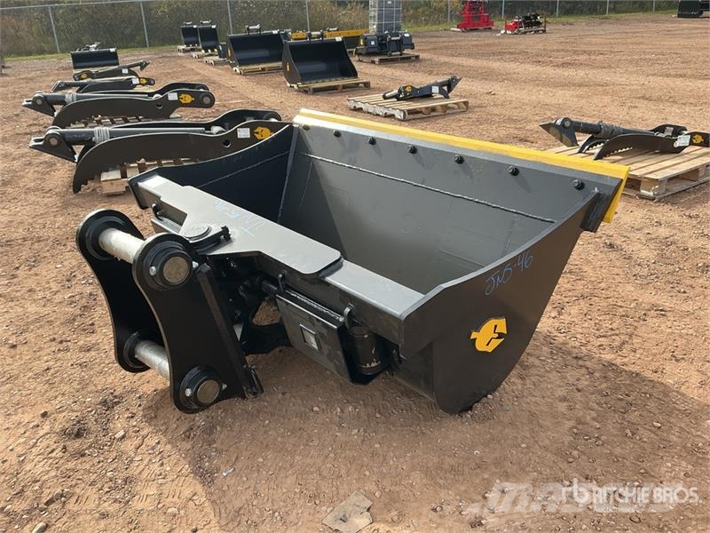 Trojan 72 in Hydraulic Tilting Excavator Bucket - Fits 80 Kašike / Korpe