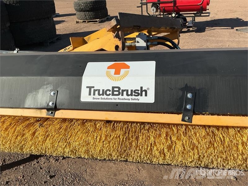  Trucbrush 121 in Broom Attachment Harjad