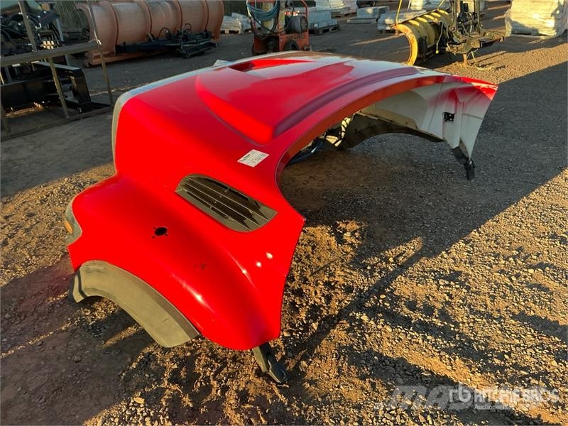 Truck Hood - Fits 其他货车